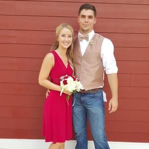 Meet your Posher, Kayla